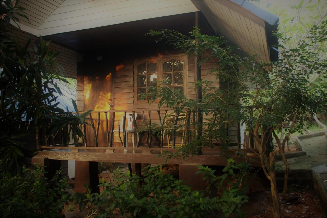 Black Wood Hostel Ko Tao Ngoại thất bức ảnh